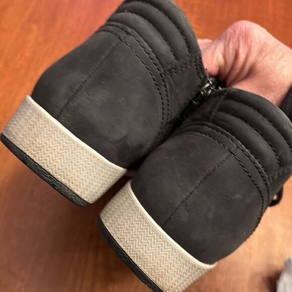 Dansko Onyx High Top Sneakers - Size 39 - Picture 5 of 9